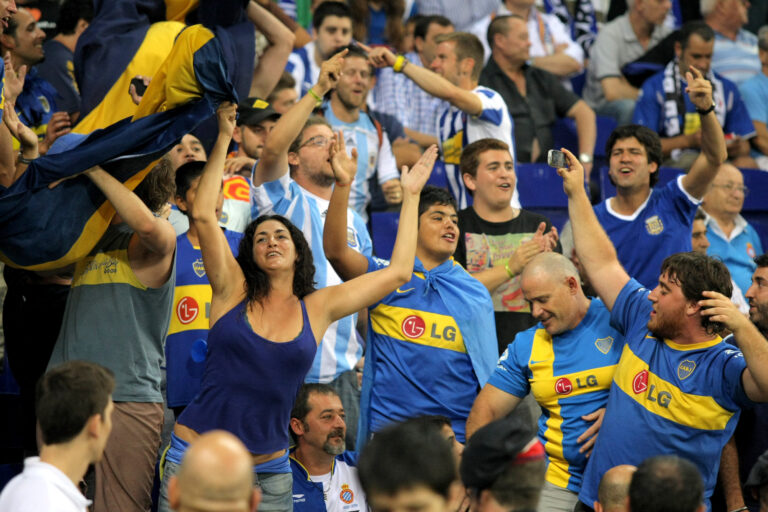 Con un Hat-trick de Benedetto, Boca conquista la Supercopa argentina