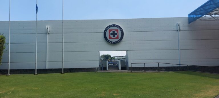 Cruz Azul visita a Querétaro en duelo pendiente de la fecha 4 de la Liga MX