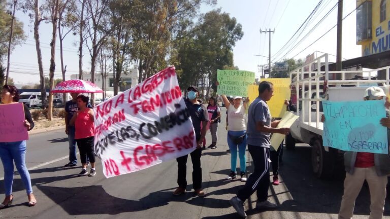 Protestan vecinos contra gasera irregular en Ixtapaluca, luego de varias explosiones