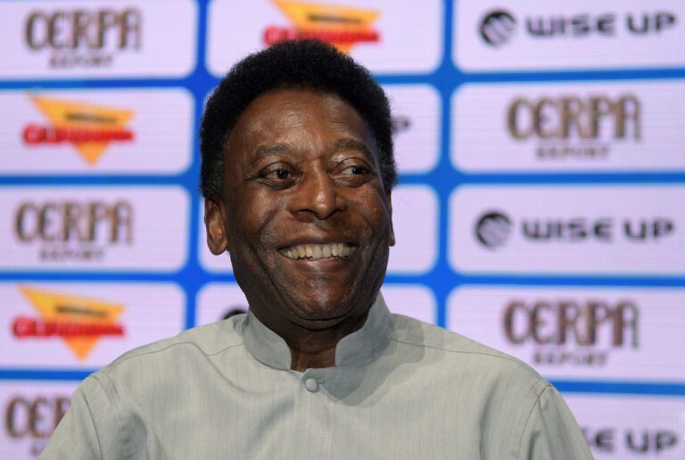 A un año de su muerte, los hijos de Pelé buscan recuperar los derechos de su marca