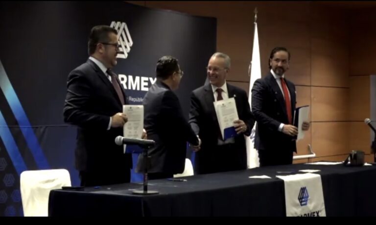 COPARMEX firma convenio para capacitar y prevenir lavado de dinero