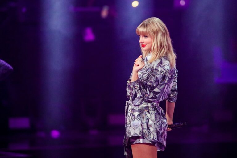 Taylor Swift hizo historia en los Grammy