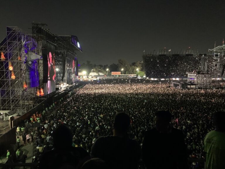 Vive Latino 2024: sale Paramore, entra Kings of Leon