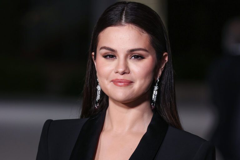 Selena Gomez reflexiona sobre los cambios en su cuerpo