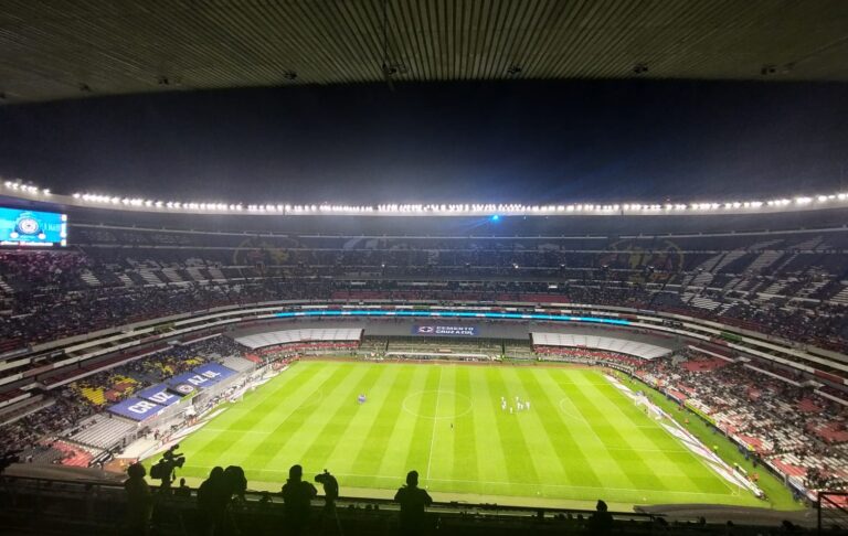 América vence 2-0 a Querétaro y está en lo más alto de la Liga MX.