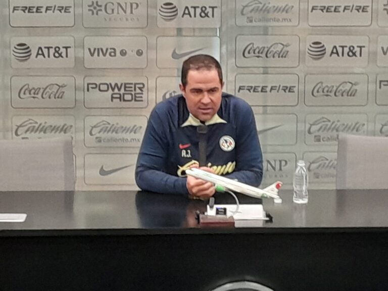 Jardine afirma que en su América no habrá exceso de confianza ante el Guadalajara.