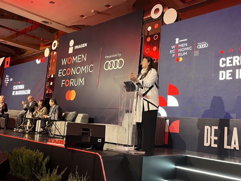 La brecha de género comienza en casa, somos las propias mujeres quienes  asignamos los roles:Women Economic Forum