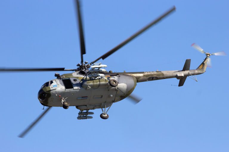 Se desploma un helicóptero en la Alcaldía Coyoacán en la Ciudad de México 