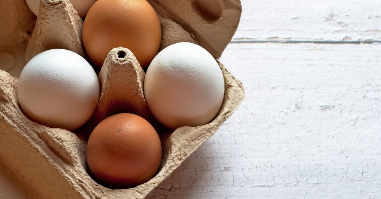 Aumento del precio de huevo preocupa a comerciantes y clientes