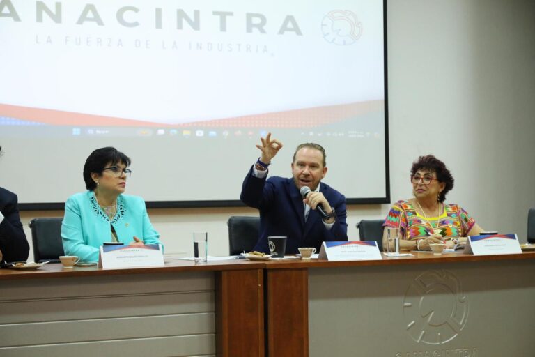 Celebra Taboada campaña de CANACINTRA “Mi voto vale”