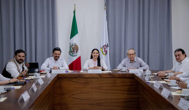 Invierte gobierno en federalización del sistema de salud de Colima