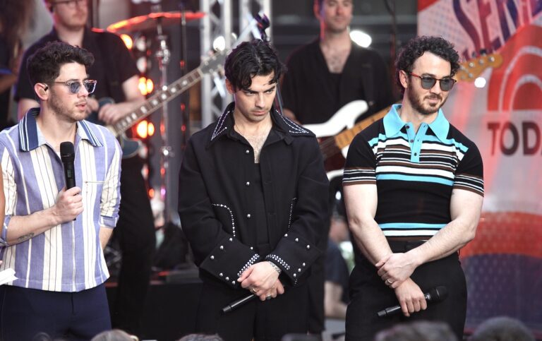 Jonas Brothers cantarán en la Feria de las Fresas
