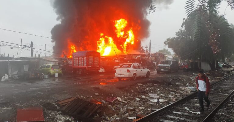 Myriam Urzúa negó que el incendio en predio irregular en Nezahualcóyotl fue por huachicol