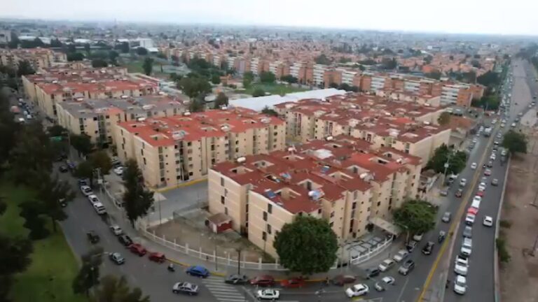 Gobierno de CDMX entrega unidad habitacional en Iztapalapa que fue rehabilitada por sismo de 2017