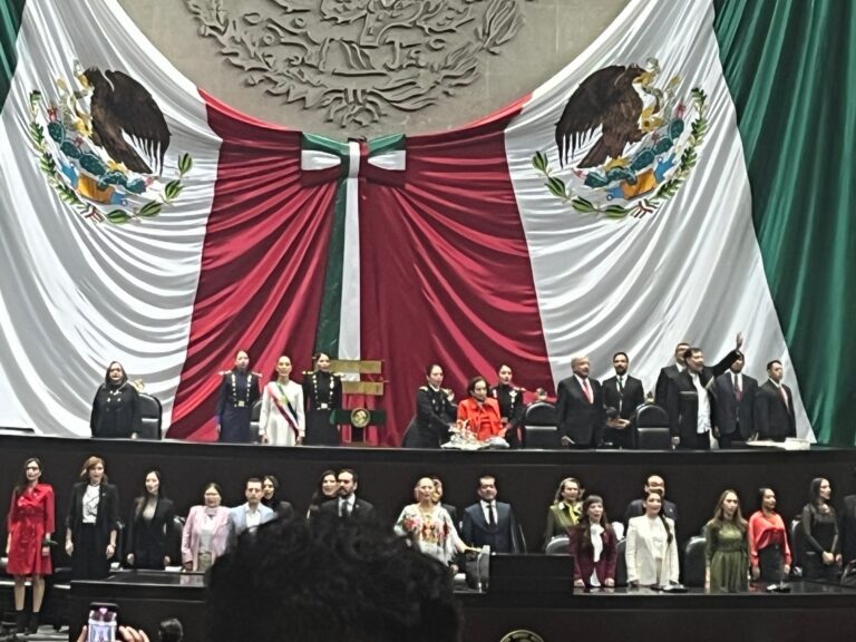 Claudia Presidenta Toma de Posesión