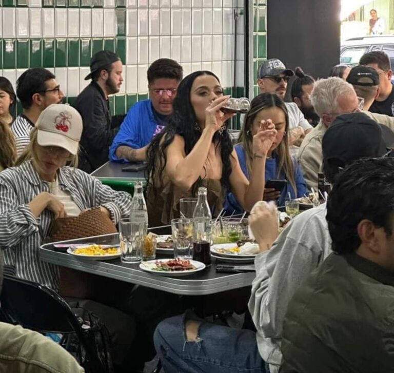 Katy Perry se aventó unos tacos mexicanos