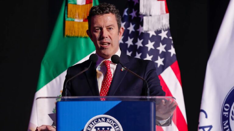 Presidente de American Society of Mexico pidió a Sheinbaum evitar una guerra arancelaria con EEUU: “Tiene las de perder”