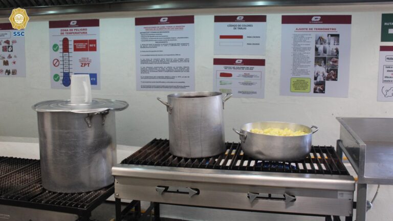 Habrá pozole y romeritos en “El Torito”