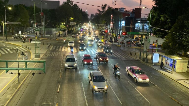 Automovilistas y ciclistas de CDMX reaccionan ante el regreso de las fotomultas en 2025