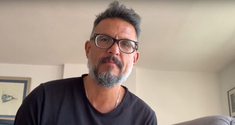 Hallan sin vida al poeta mexicano Julio Trujillo, desaparecido en Inglaterra