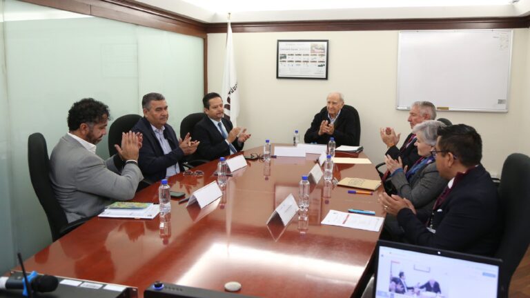 SEP y gobierno de San Luis Potosí fortalecen la formación de maestros en 849 escuelas