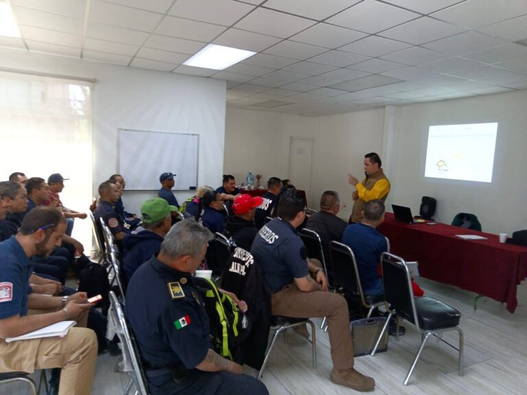 Personal de Protección Civil de Tlalnepantla se capacita en el combate a incendios forestales