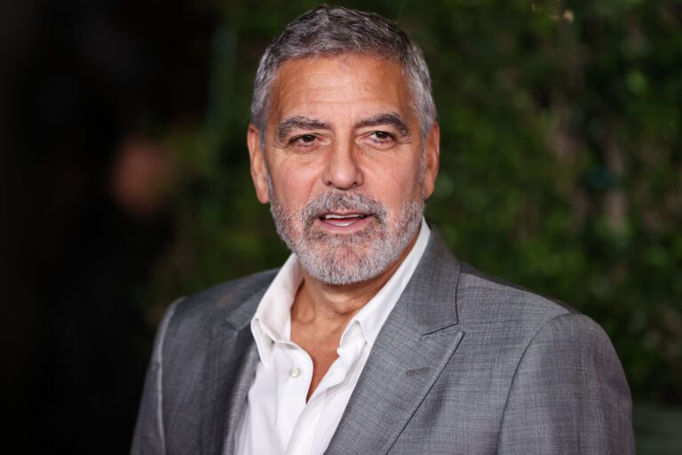 George Clooney y Adam Sandler protagonizarán película de Netflix