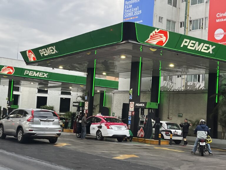 La SHCP mantiene política de cero subsidio a combustibles