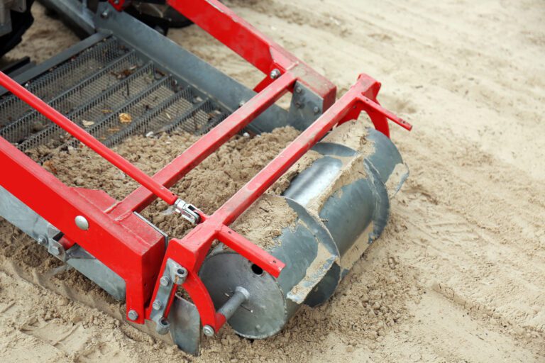 El Gobierno de Tamaulipas denunciará ante PROFEPA el hallazgo de restos metálicos en Playa Bagdad