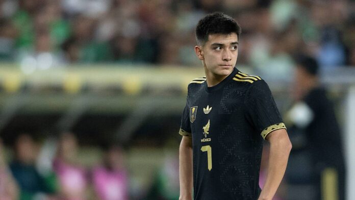 Gilberto Mora con la Selección Mexicana FOTO: X: @miseleccionmx