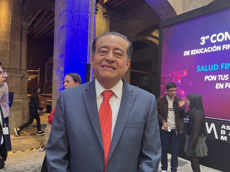 En México 7% de las personas abren enlaces sin importar su origen, reveló “confianzometro”; Condusef advierte que mensajes SMS son los fraudes más frecuentes