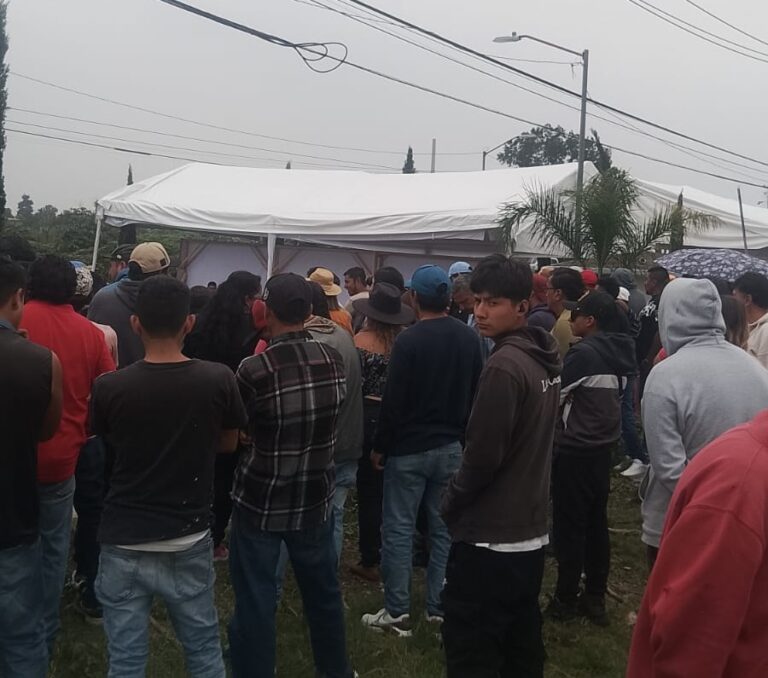 Vecinos de Villa Xaltipa se manifiestan contra Alcaldesa de Melchor Ocampo por incumplimiento de acuerdos institucionales