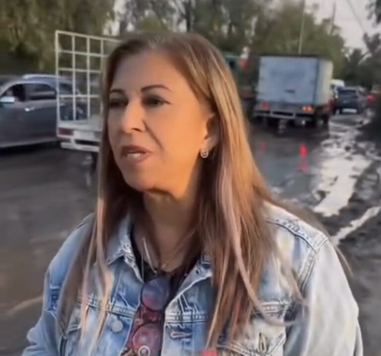 Denuncia la Alcaldesa de Cuautitlán Juanita Carrillo desfalco por mala obra en la Calle 16 de Septiembre
