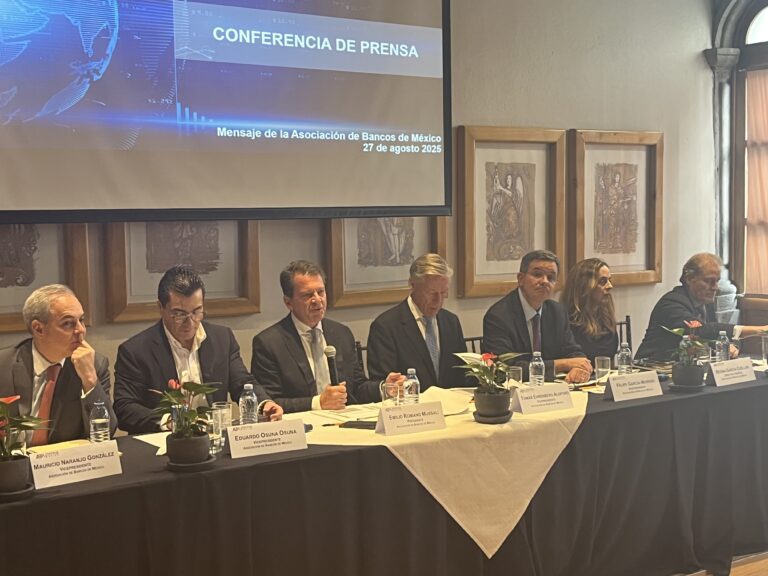 Banqueros viajarán a EE.UU. para intercambiar mejores prácticas para combatir el lavado de dinero