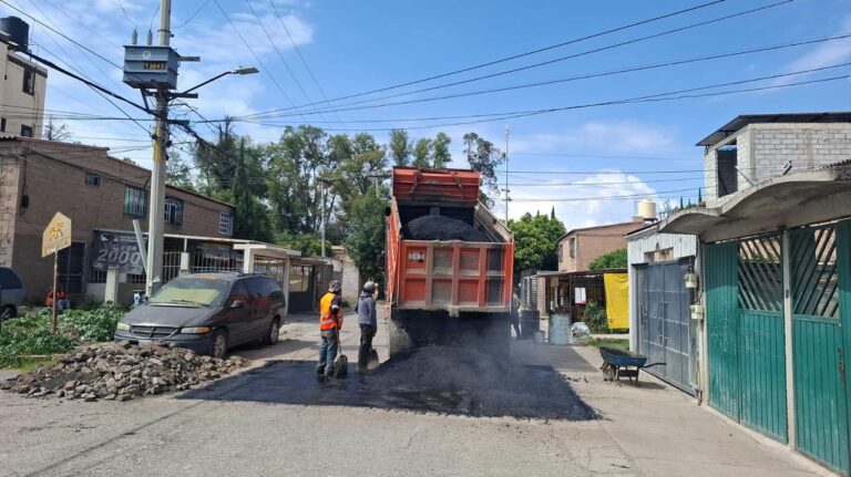 Avanza el Programa de Bacheo y Balizamiento en Cuautitlán