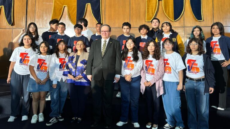 Leonardo Lomelí destaca a la UNAM como motor de movilidad social en arranque de ciclo escolar
