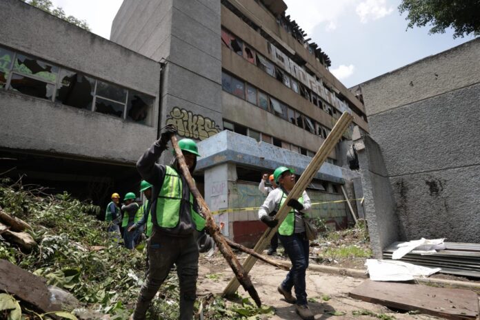 abb388f6-def2-40e3-b564-0d78f6e9d38b