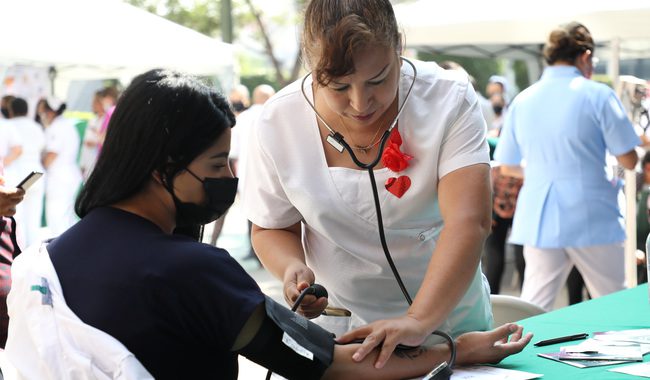 Mejora IMSS detección y tratamiento del cáncer cérvico uterino
