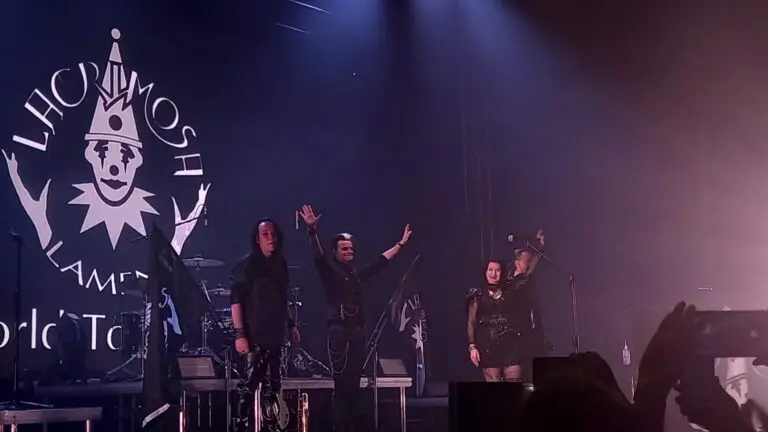 Lacrimosa comparte grave estado de salud de vocalista