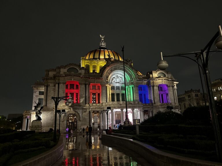 Habrá función especial de “Amores Perros” en el Palacio de Bellas Artes