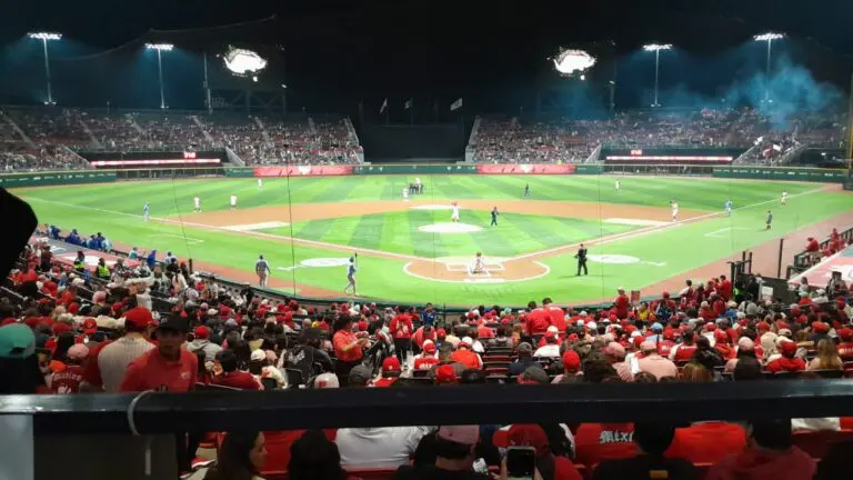 Diablos Rojos del México y Charros de Jalisco se enfrentan en la Serie del Rey 2025. Foto: Guillermo García/ACIR Deportes