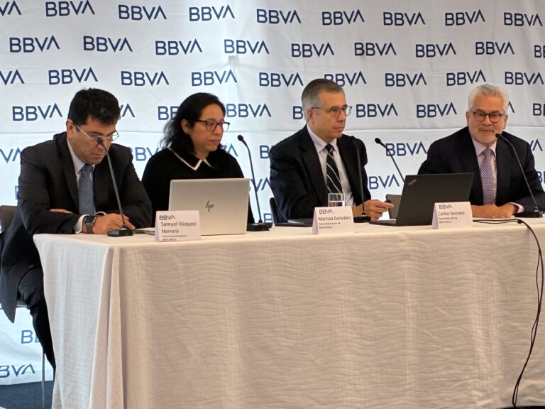 Estancamiento de empleo, salarios insuficientes pegan a la construcción y crédito hipotecario: BBVA México