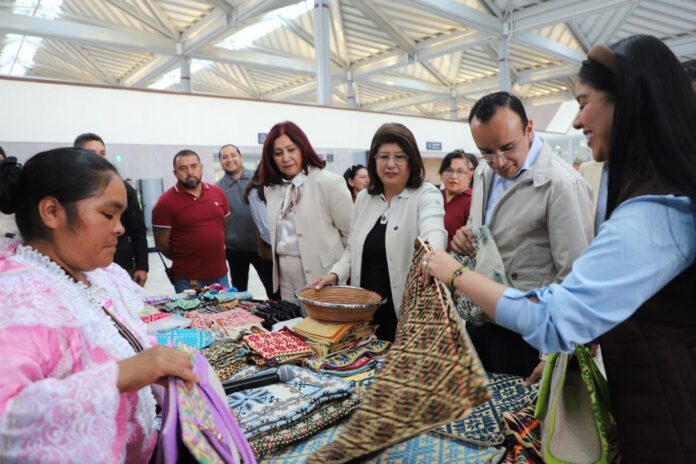 Feria en Donato Guerra