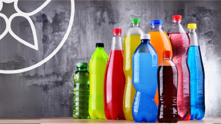 Consumo de bebidas azucaradas bajó 9% tras impuesto especial, aseguró el INSP