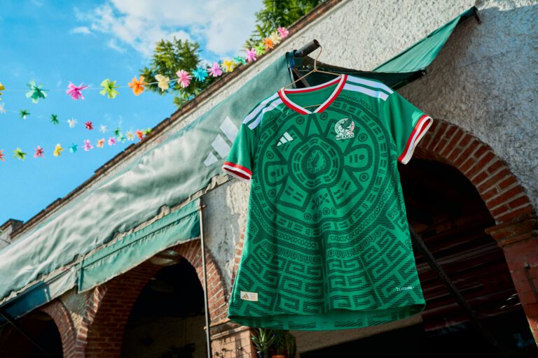 México presenta playera que utilizará en la justa mundialista 2026