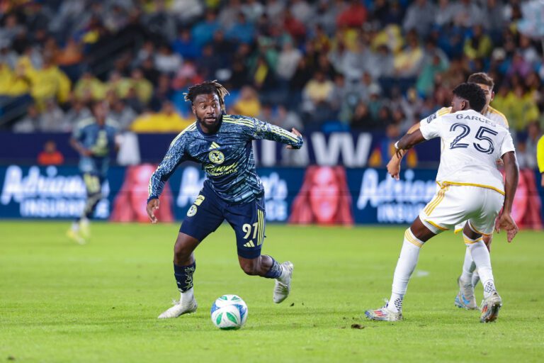Allan Saint-Maximin no viajó a Monterrey para la IDA