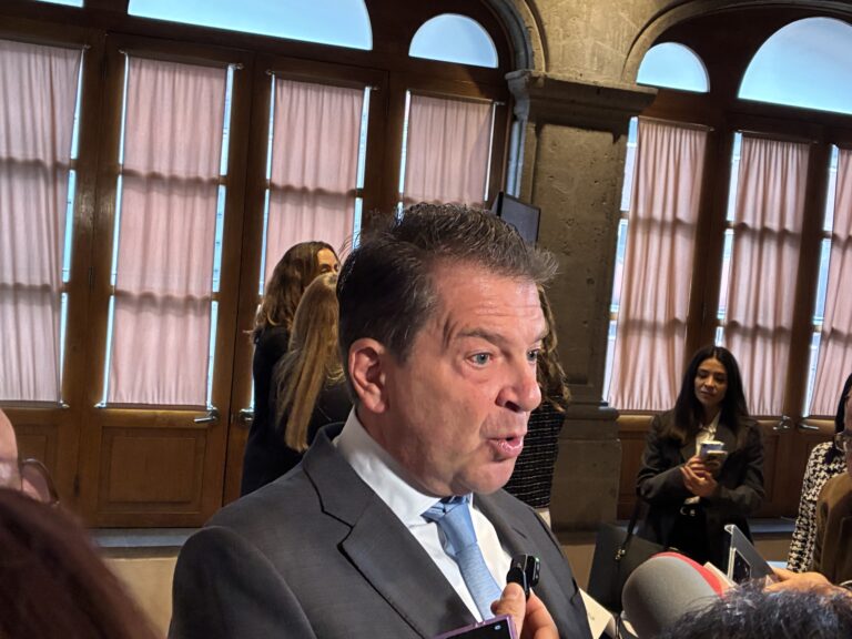 Banqueros proponen un esquema de tasa cero a comercios con el objetivo de bancarizarlos