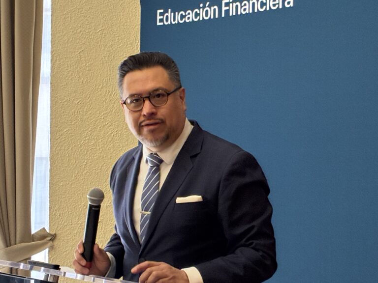 CNBV y Condusef advierten que las plataformas que ofrecen créditos no están reguladas