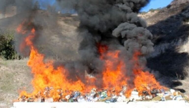 FGR incinera más de seis toneles de droga en Baja California