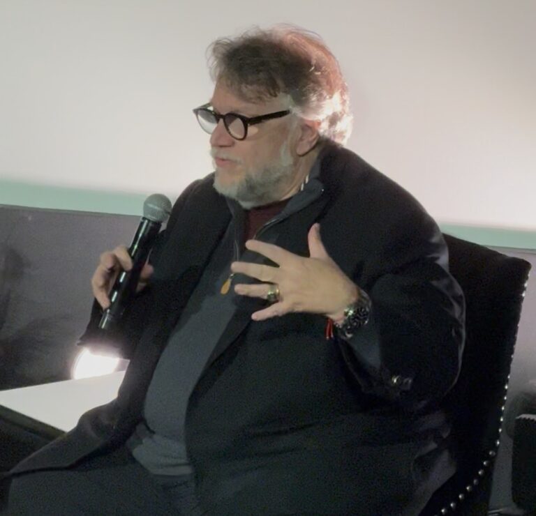Guillermo del Toro será reconocido por el Círculo de Críticos de Londres